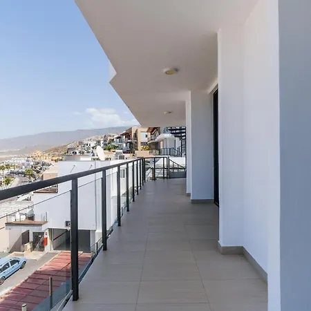 Touch The Sky In San Eugenio Villa *
