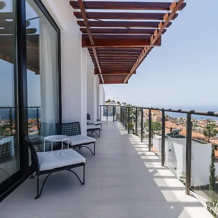 Touch The Sky In San Eugenio Villa