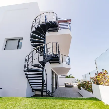 Villa Touch The Sky In San Eugenio Costa Adeje (Tenerife)