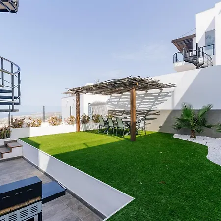 Touch The Sky In San Eugenio