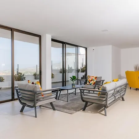Villa Touch The Sky In San Eugenio *