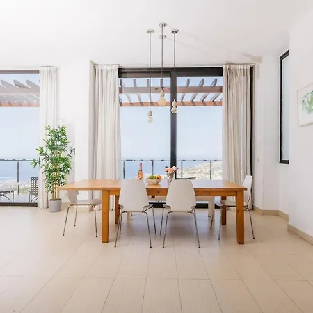 Touch The Sky In San Eugenio Villa